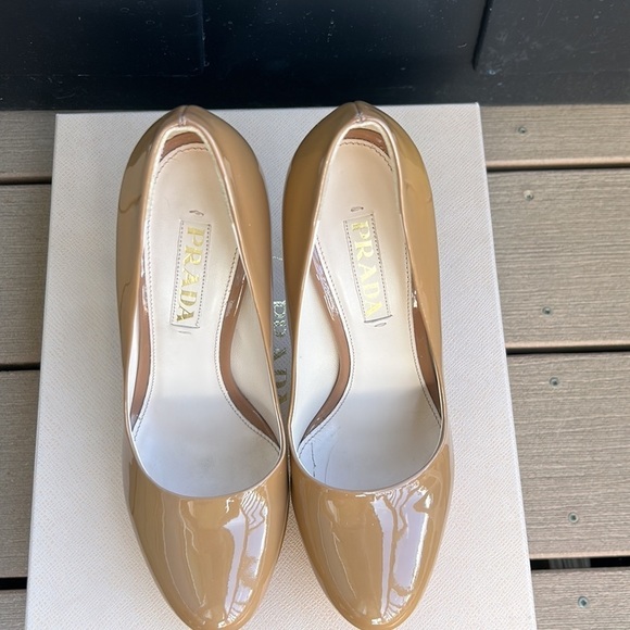 NWT Prada Calzature Donna Heels size 37 1/2 - Picture 3 of 9